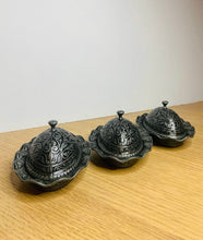 Load image into Gallery viewer, Roza Oval Serving Dish Set - Old Tin